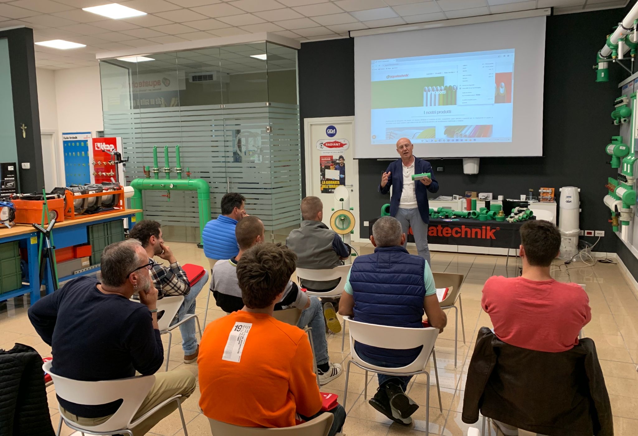 Formazione Aquatechnik nel nostro cdd … o ti formi o ti fermi 😉